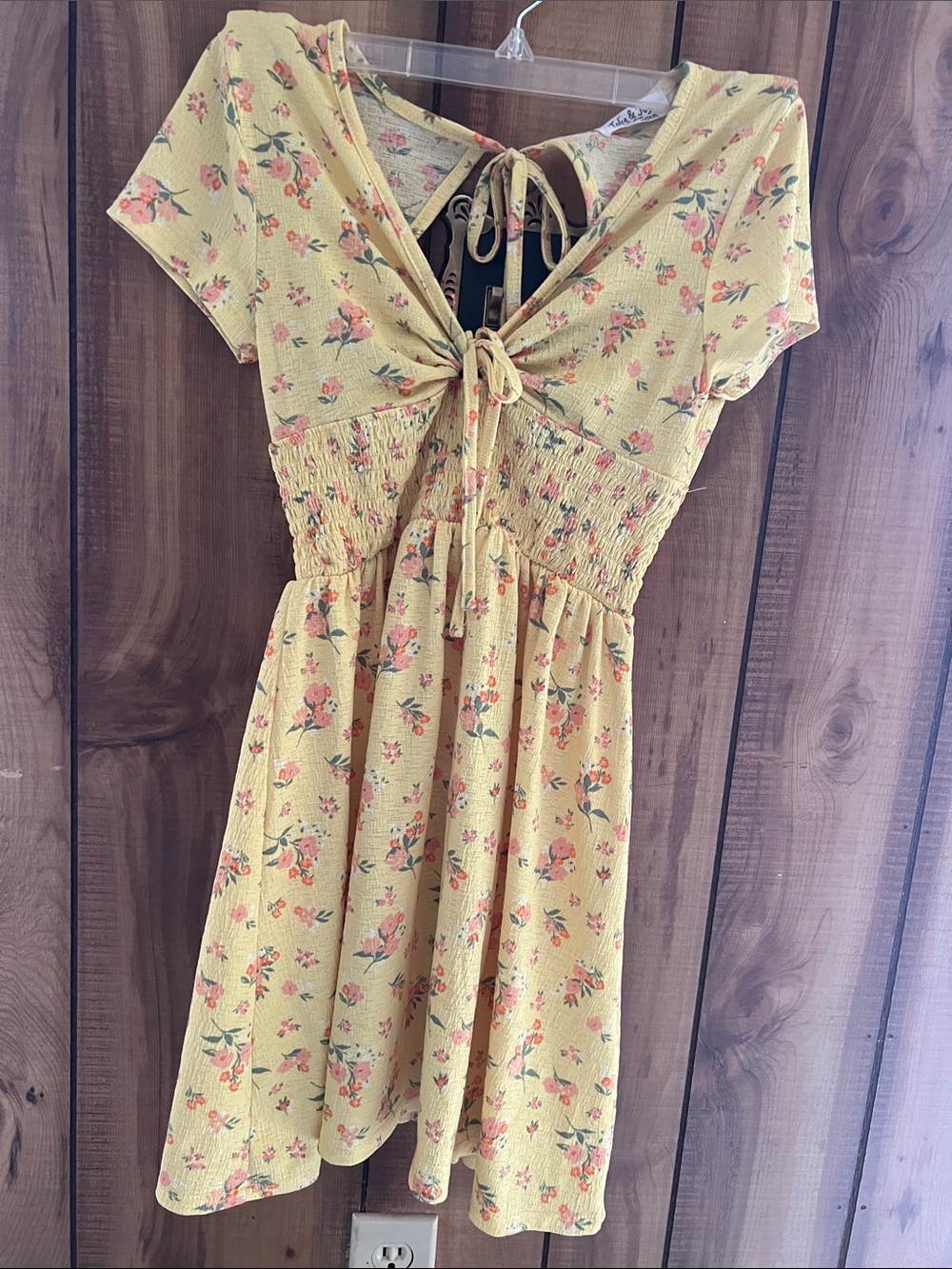Women’s Yellow Floral Tie-Front Dress